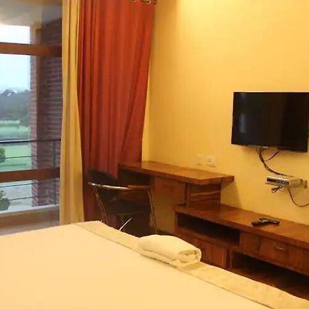 העיר בנגלור Mak Hotel מראה חיצוני תמונה