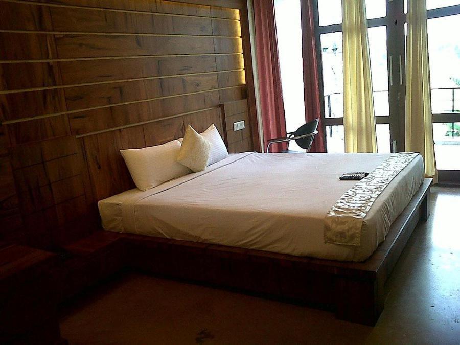 העיר בנגלור Mak Hotel מראה חיצוני תמונה